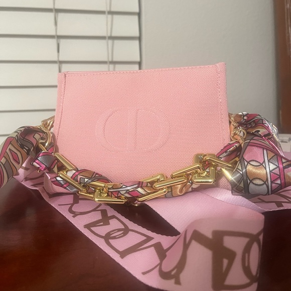 Mini/ small sized Christian Dior bagn - Picture 3 of 4